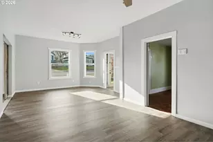 1211 E 10th St, The Dalles, OR 97058 - Photo 10