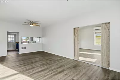 1211 E 10th St, The Dalles, OR 97058 - Photo 12