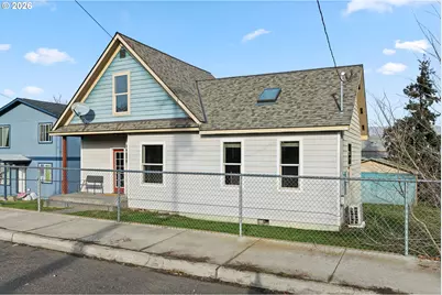 1211 E 10th St, The Dalles, OR 97058 - Photo 2