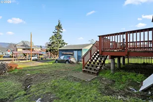 1211 E 10th St, The Dalles, OR 97058 - Photo 6