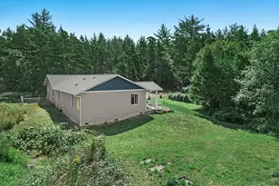 920 SW Tillicum Dr, Waldport, OR 97394 - Photo 28