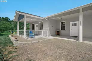 920 SW Tillicum Dr, Waldport, OR 97394 - Photo 4