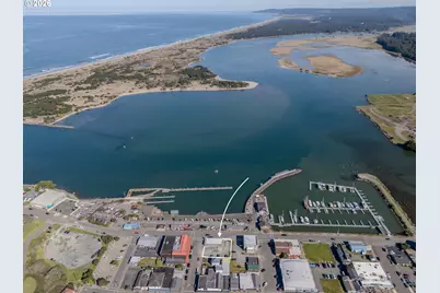 125 Baltimore Ave SE, Bandon, OR 97411 - Photo 4