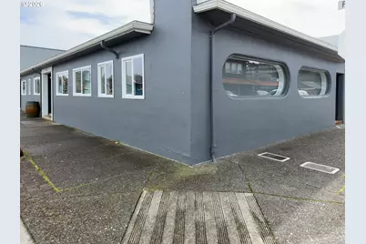 125 Baltimore Ave SE, Bandon, OR 97411 - Photo 8