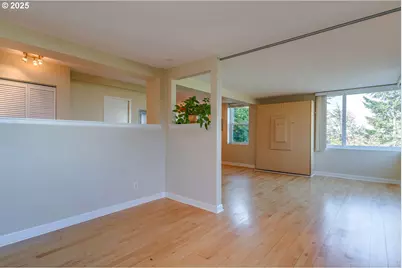 1205 SW Cardinell Dr #302, Portland, OR 97201 - Photo 18