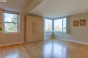 1205 SW Cardinell Dr, Portland, OR 97201 - Photo 4