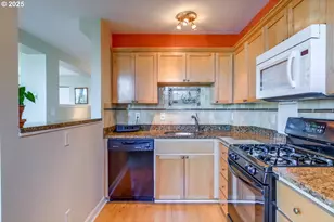 1205 SW Cardinell Dr, Portland, OR 97201 - Photo 12