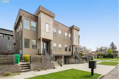 5475 N Bowdoin St #A, Portland, OR 97203 - Photo 2