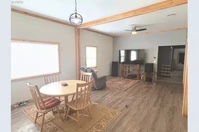 585 Hager St, Heppner, OR 97836 - Photo 2