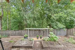 355 NE St Jean Pl, Hillsboro, OR 97124 - Photo 42