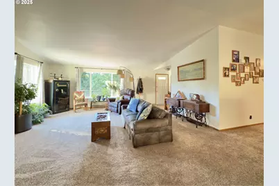 2037 Delameter Rd, Castle Rock, WA 98611 - Photo 2