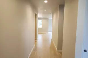 3096 Olympic St, Woodburn, OR 97071 - Photo 2