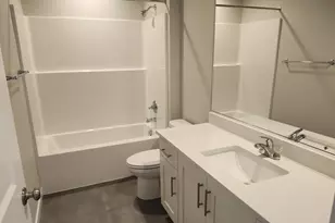 3096 Olympic St, Woodburn, OR 97071 - Photo 14