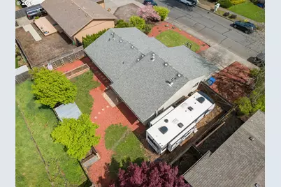 5021 Daniel St S, Salem, OR 97306 - Photo 10