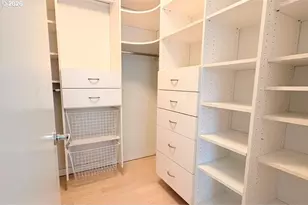 2020 SW Main St, Portland, OR 97205 - Photo 12