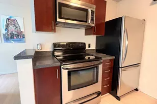 2020 SW Main St, Portland, OR 97205 - Photo 8