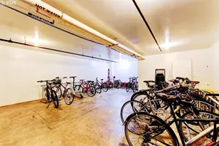 2020 SW Main St, Portland, OR 97205 - Photo 20