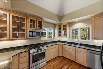 1337 Beach Loop Dr, Bandon, OR 97411 - Photo 16