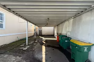 23200 NE Sandy Blvd, Wood Village, OR 97060 - Photo 20