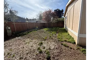 23200 NE Sandy Blvd, Wood Village, OR 97060 - Photo 24