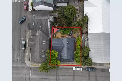 239 Maple St, Florence, OR 97439 - Photo 6