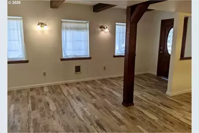 239 Maple St, Florence, OR 97439 - Photo 18