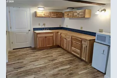 239 Maple St, Florence, OR 97439 - Photo 20