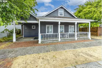 239 Maple St, Florence, OR 97439 - Photo 1