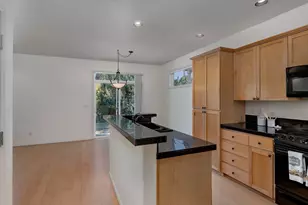 16985 NW Shadow Hills Ln, Beaverton, OR 97006 - Photo 6