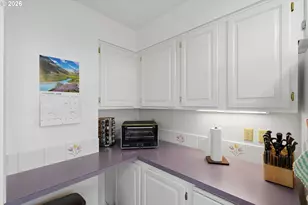 4933 SW Chestnut Pl, Beaverton, OR 97005 - Photo 12