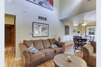 7905 SW 184th Ave, Beaverton, OR 97007 - Photo 4