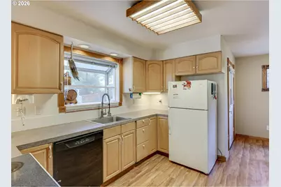 7905 SW 184th Ave, Beaverton, OR 97007 - Photo 10