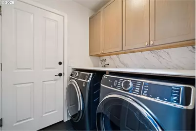 4684 SW Flower Pl, Portland, OR 97221 - Photo 30