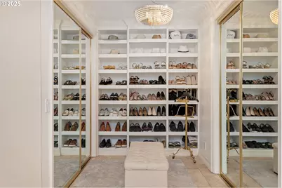 1040 SW Myrtle Dr, Portland, OR 97201 - Photo 32