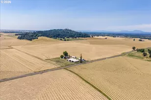 34976 Kamph Dr, Albany, OR 97322 - Photo 2
