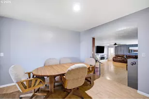 34976 Kamph Dr, Albany, OR 97322 - Photo 18