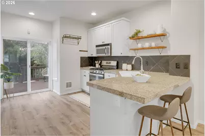 435 NE Cook St, Portland, OR 97212 - Photo 6