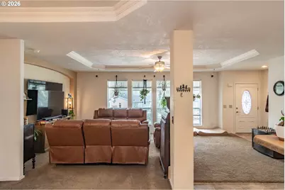 490 Knoll Terrace Dr, Canyonville, OR 97417 - Photo 8