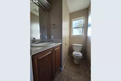 151 NE Plum Ridge Dr, Winston, OR 97496 - Photo 12