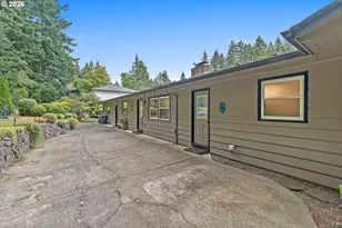 2615 SW Scenic Dr, Portland, OR 97225 - Photo 36