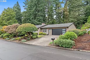 2615 SW Scenic Dr, Portland, OR 97225 - Photo 42