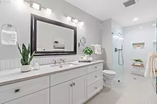 2615 SW Scenic Dr, Portland, OR 97225 - Photo 26