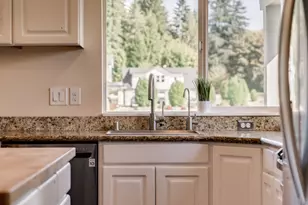 14300 NE 172nd Cir, Brush Prairie, WA 98606 - Photo 12