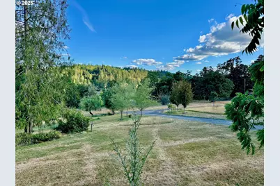 2203 Lorane Hwy, Eugene, OR 97405 - Photo 16