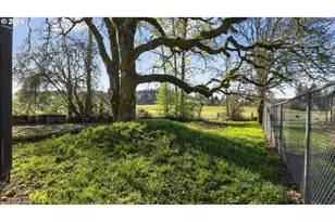1901 Kalmia St, Sweet Home, OR 97386 - Photo 4