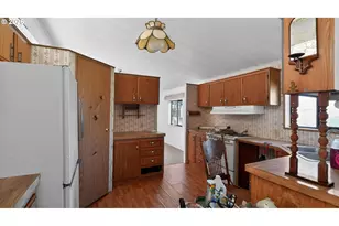 1901 Kalmia St, Sweet Home, OR 97386 - Photo 14