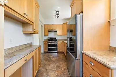 210 NE Alberta St, Portland, OR 97211 - Photo 14