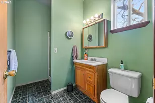 17576 Abiqua Rd, Silverton, OR 97381 - Photo 38