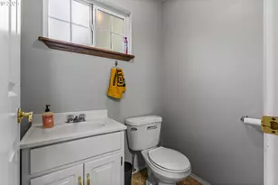 17576 Abiqua Rd, Silverton, OR 97381 - Photo 34