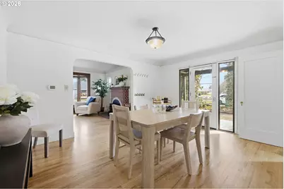 1314 Dalton Dr, Eugene, OR 97404 - Photo 2